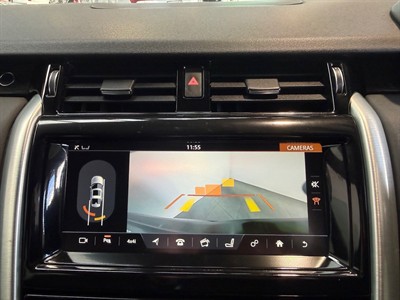 2017 Land Rover Discovery - Thumbnail