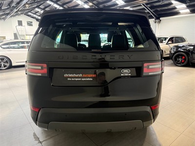 2017 Land Rover Discovery - Thumbnail