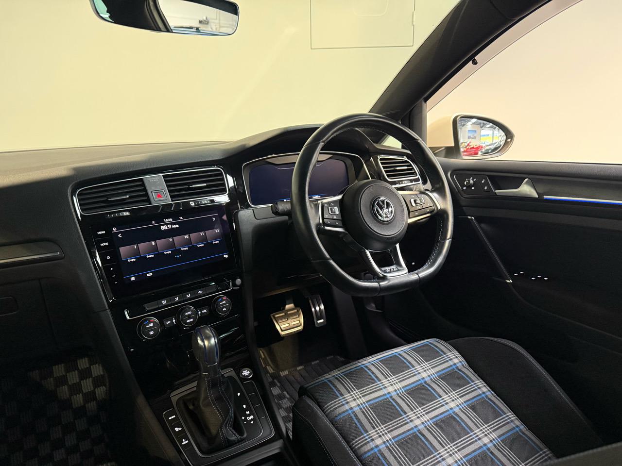 2018 Volkswagen Golf