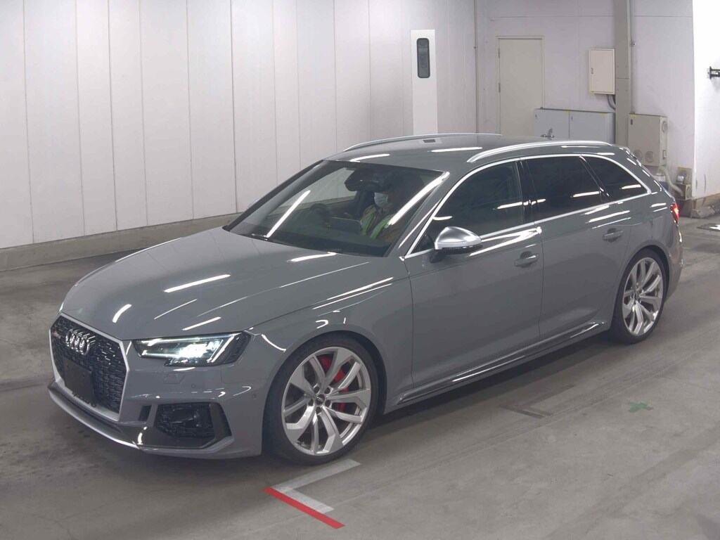 2019 Audi RS4
