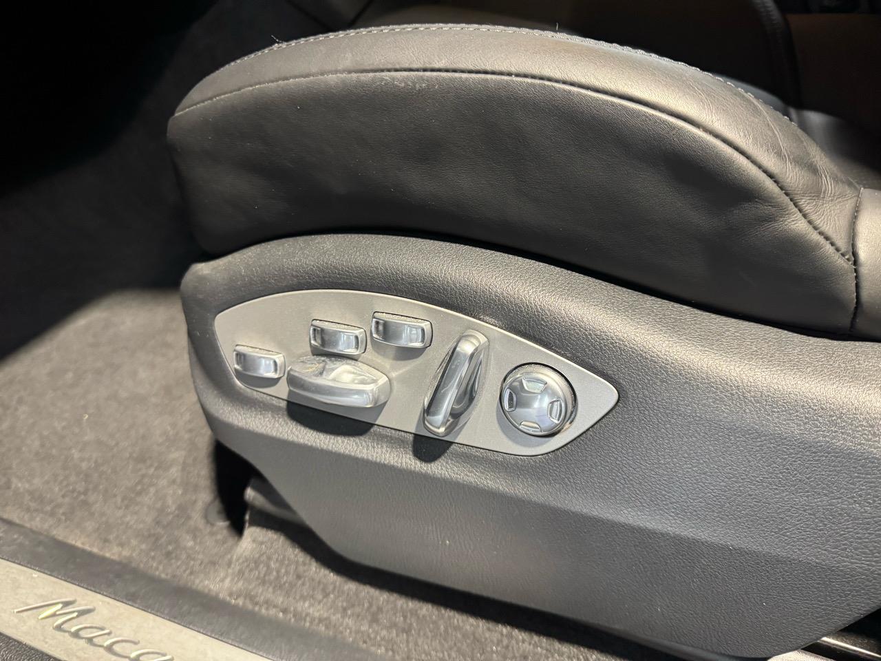 2016 Porsche Macan