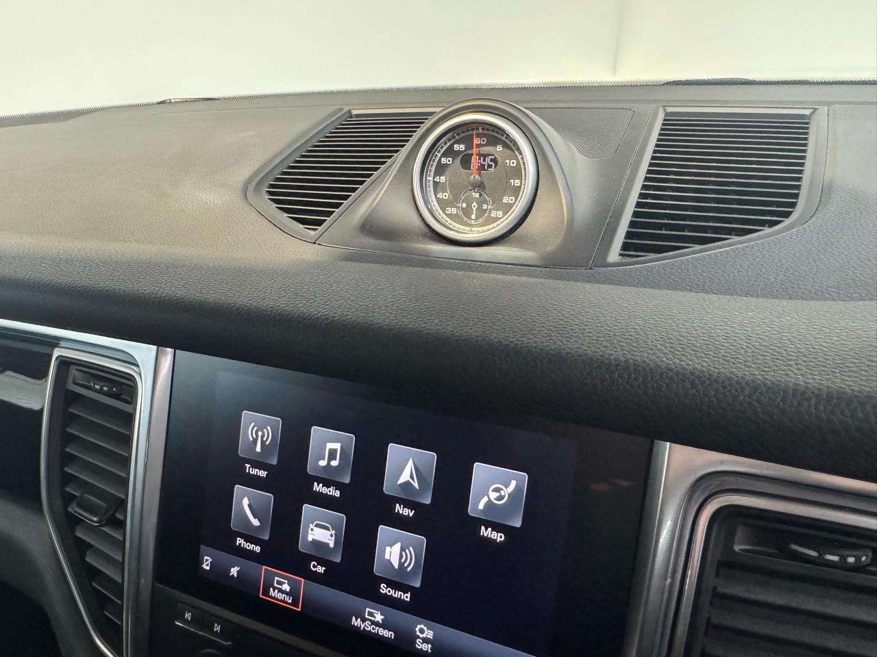 2016 Porsche Macan