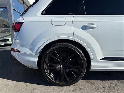 2019 Audi SQ7 - Thumbnail