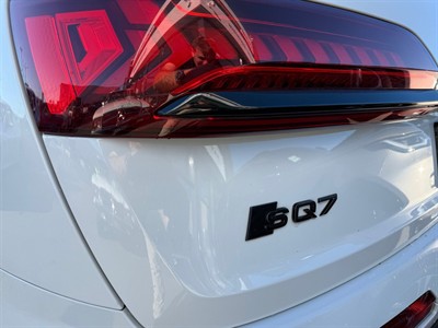2019 Audi SQ7 - Thumbnail