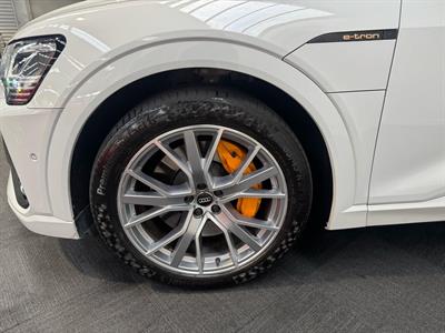 2022 Audi E-Tron - Thumbnail