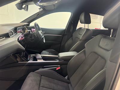 2022 Audi E-Tron - Thumbnail