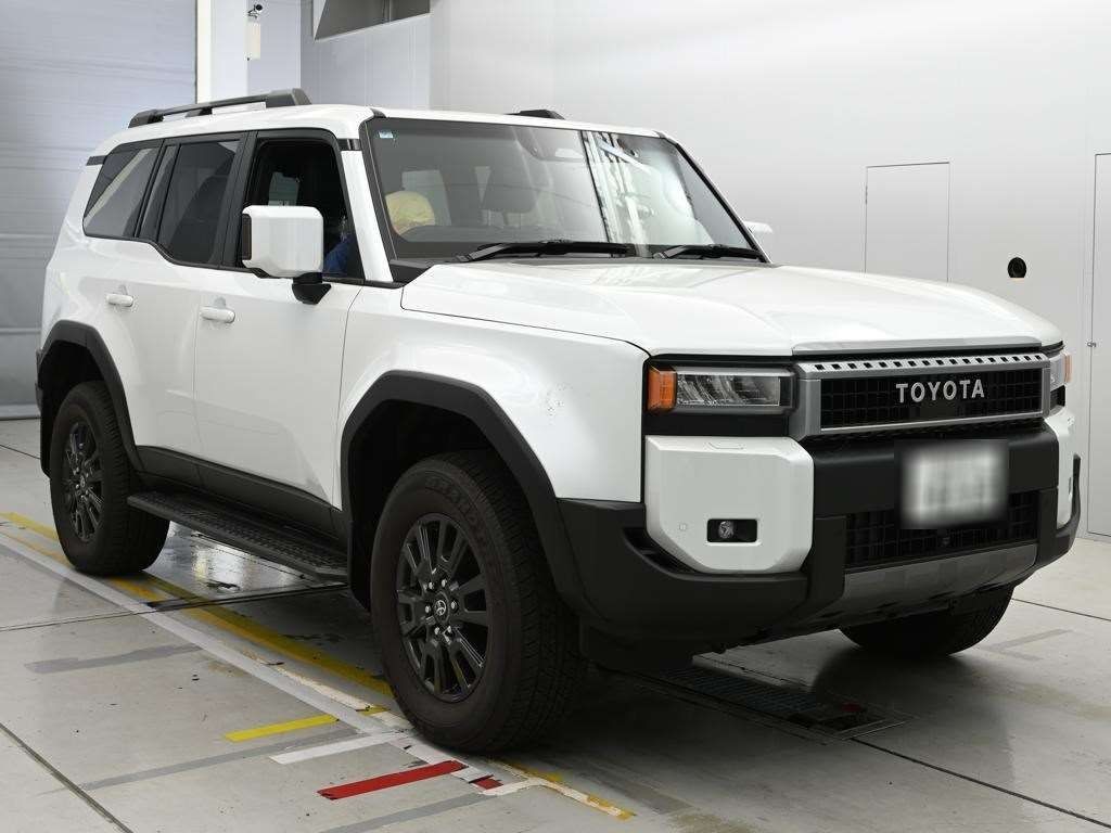 2024 Toyota Land Cruiser Prado