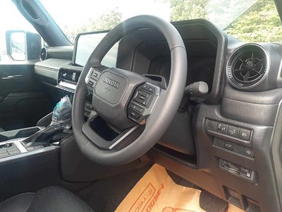 2024 Toyota Land Cruiser Prado - Thumbnail