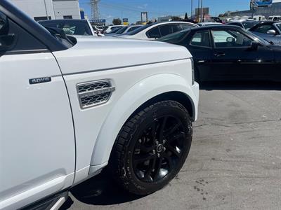 2014 Land Rover Discovery - Thumbnail