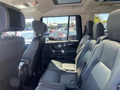 2014 Land Rover Discovery - Thumbnail