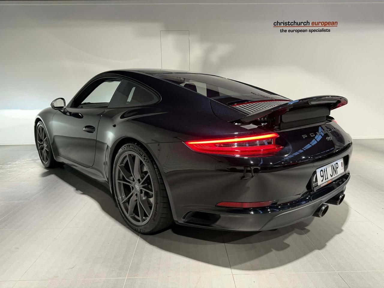 2018 Porsche 911