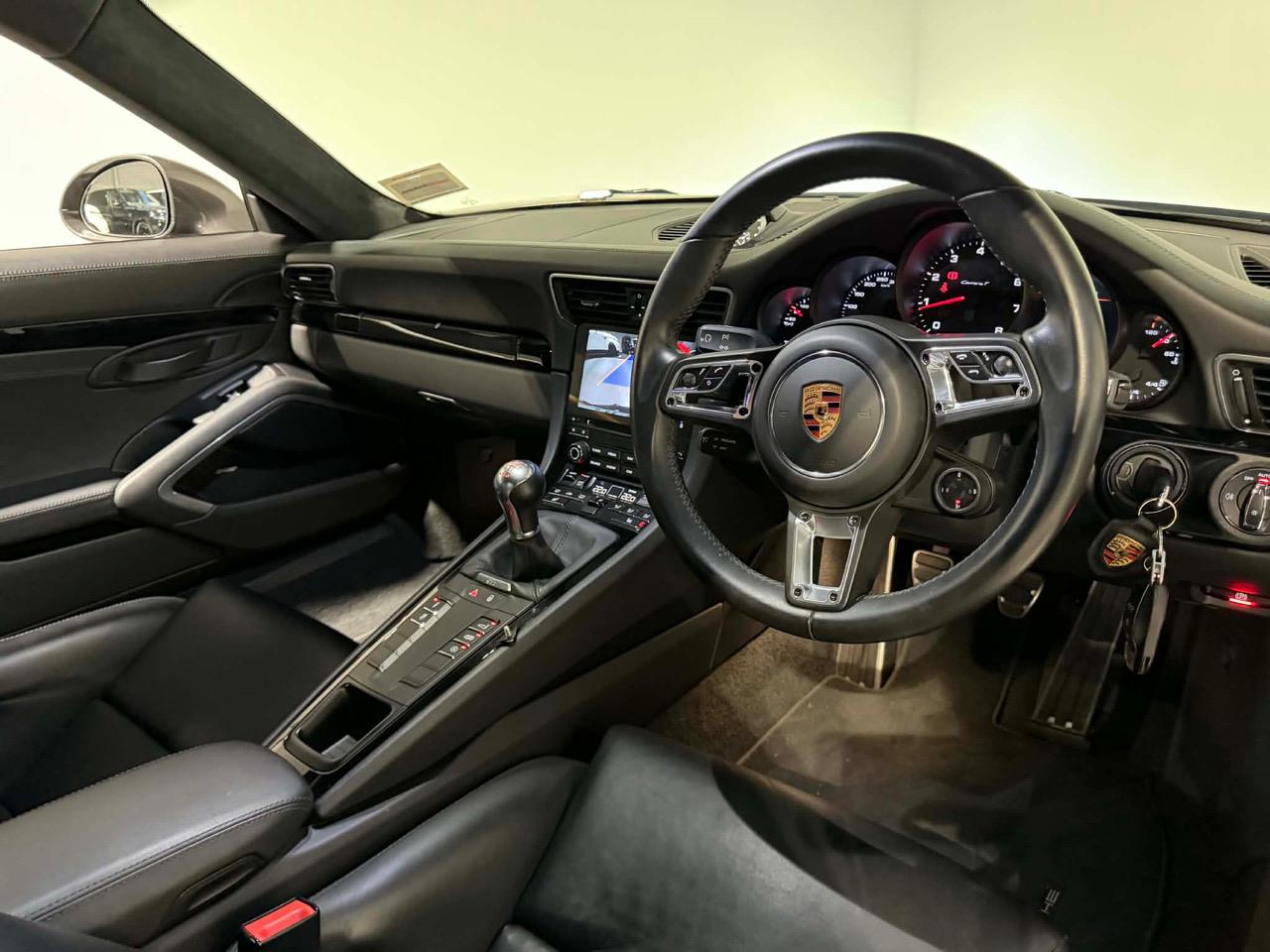 2018 Porsche 911
