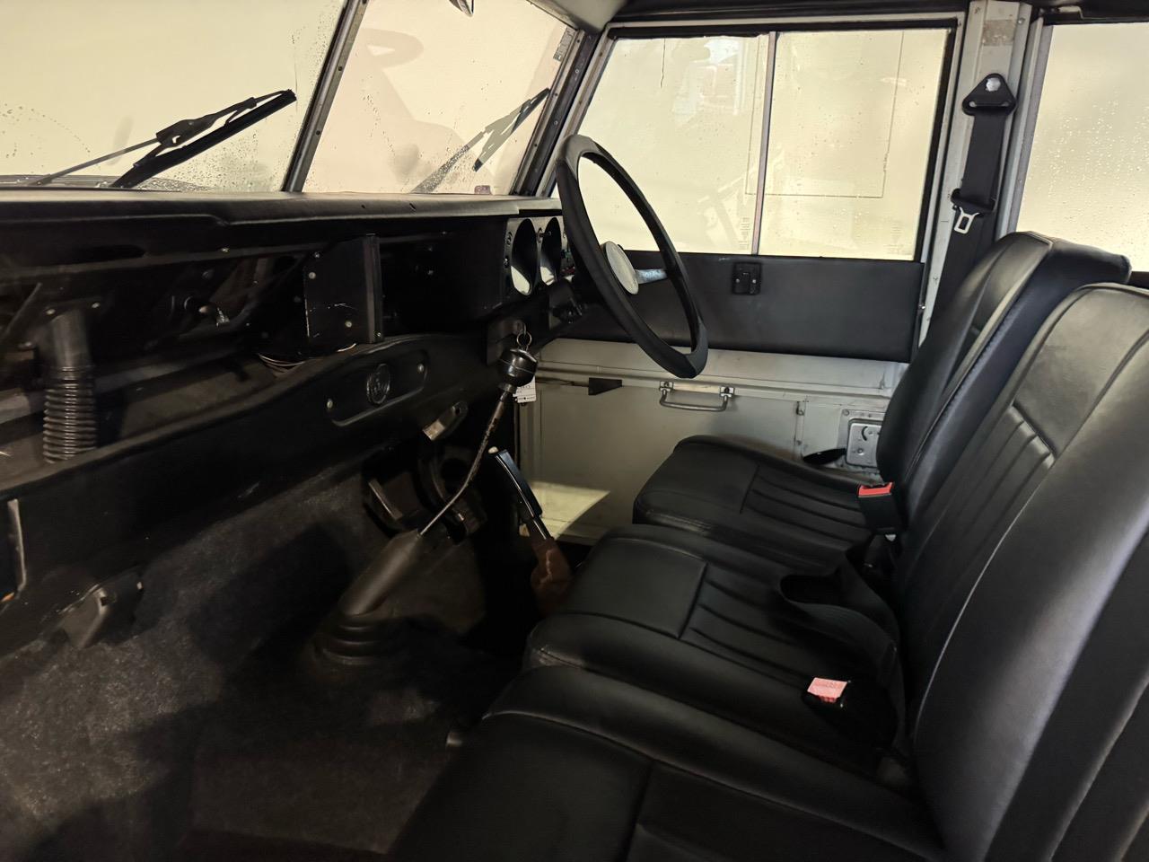 1982 Land Rover Defender