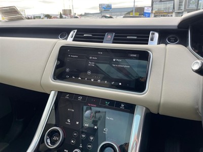 2018 Land Rover Range Rover - Thumbnail