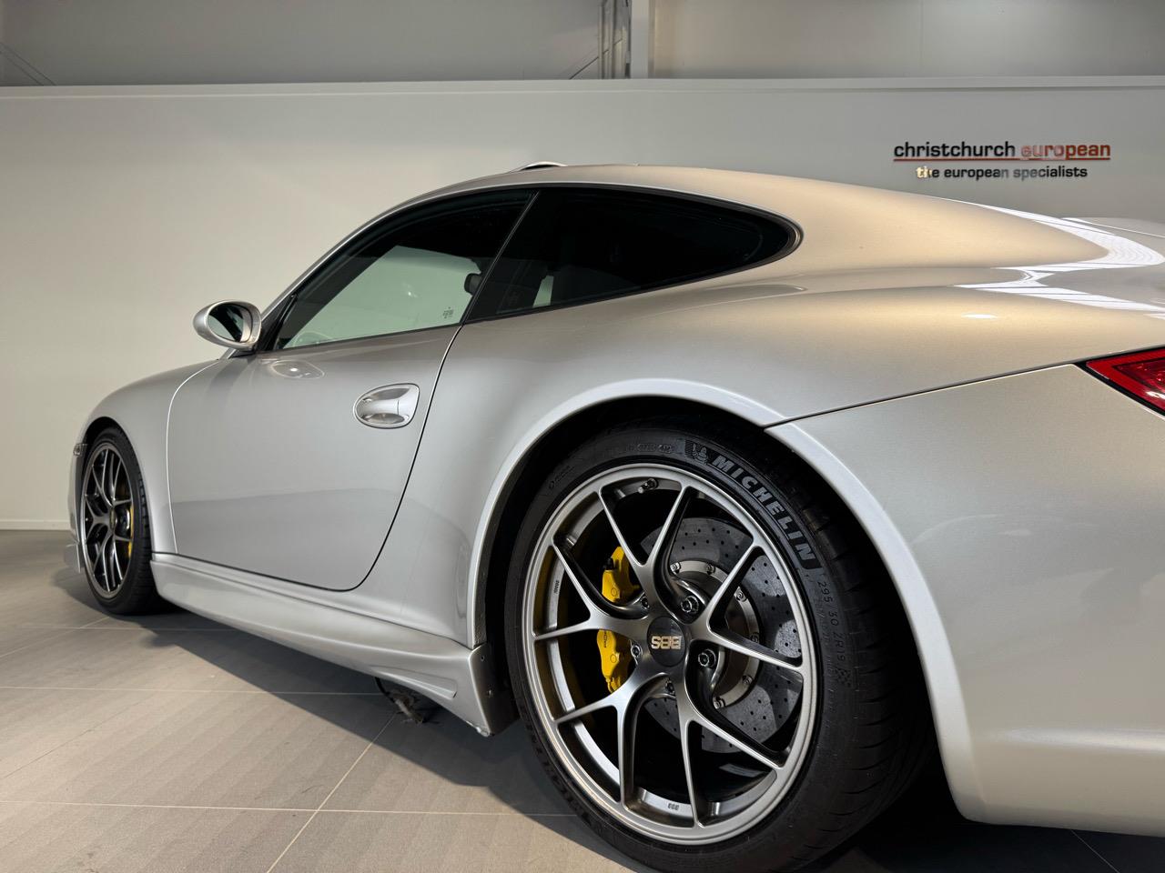 2005 Porsche 911