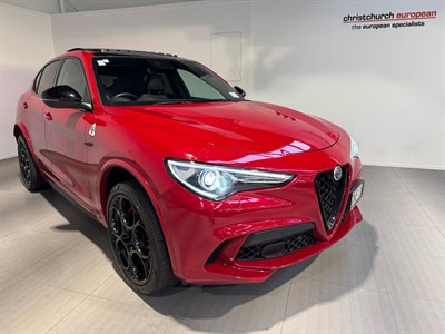2024 Alfa Romeo Stelvio - Thumbnail