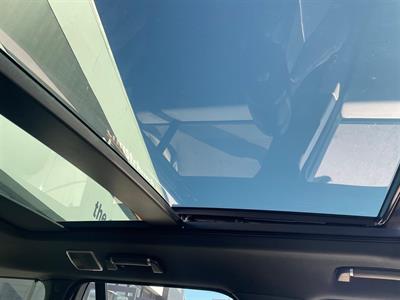 2013 Land Rover Range Rover Vogue - Thumbnail