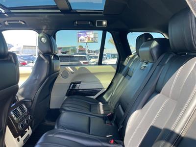 2013 Land Rover Range Rover Vogue - Thumbnail