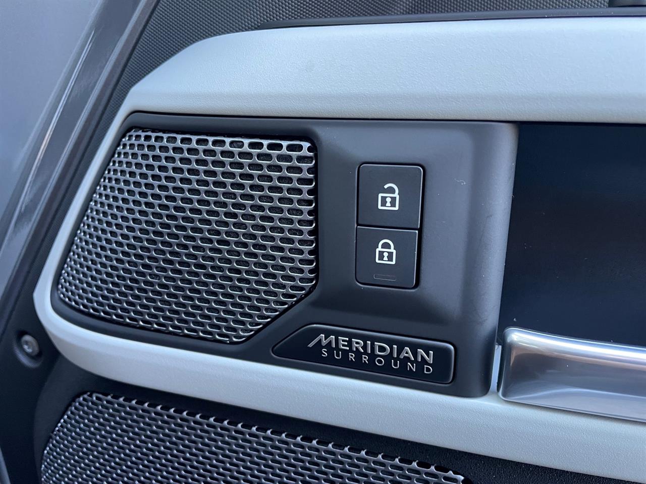 2022 Land Rover Defender