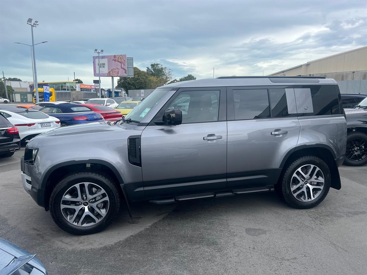 2022 Land Rover Defender