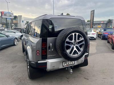 2022 Land Rover Defender - Thumbnail