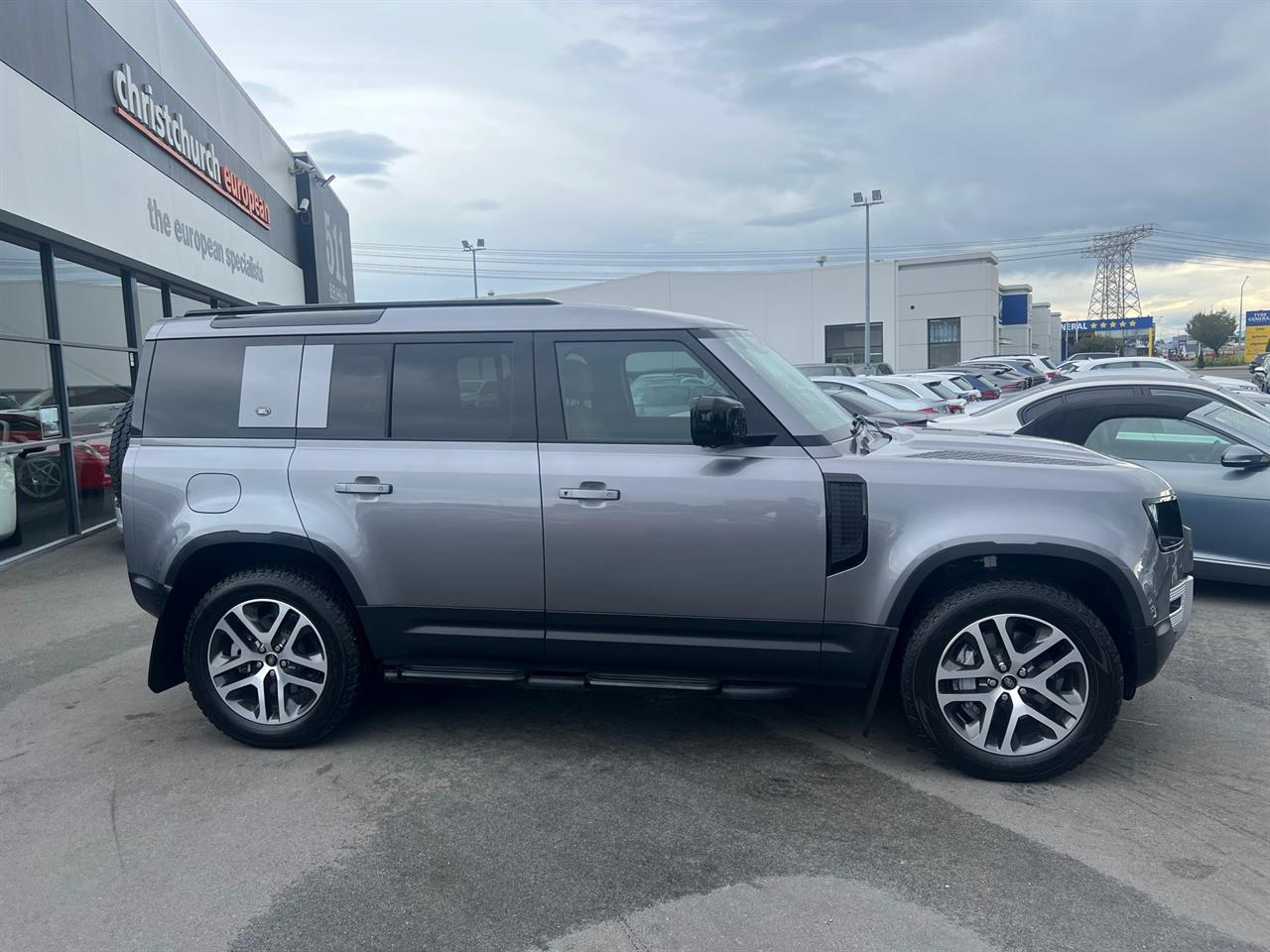2022 Land Rover Defender