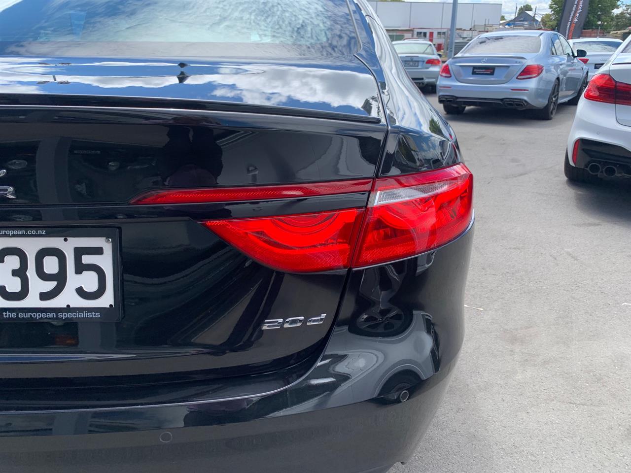 2017 Jaguar XF