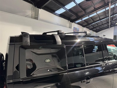 2023 Land Rover Defender - Thumbnail