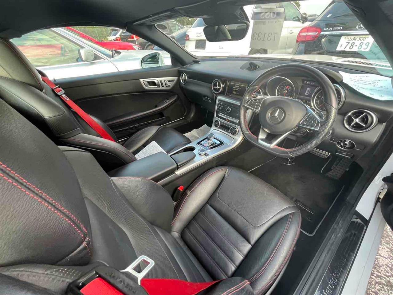 2017 Mercedes-Benz SLC