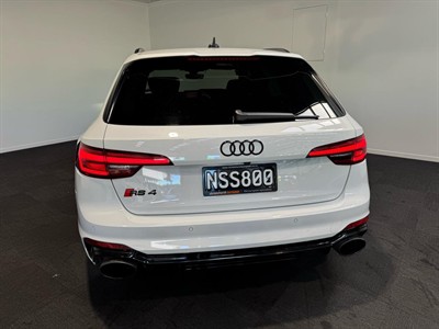 2018 Audi RS4 - Thumbnail