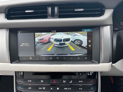 2018 Jaguar XF - Thumbnail