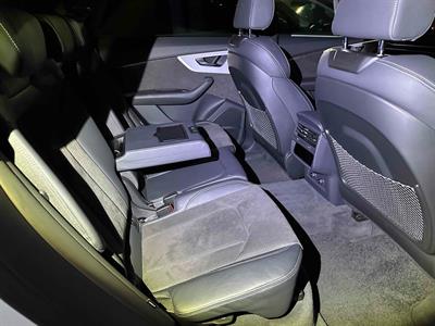 2019 Audi Q8 - Thumbnail