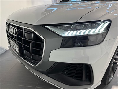 2019 Audi Q8 - Thumbnail