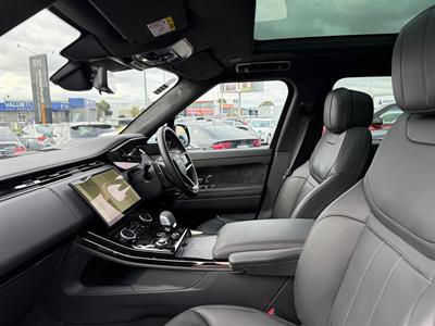 2023 Land Rover Range Rover - Thumbnail