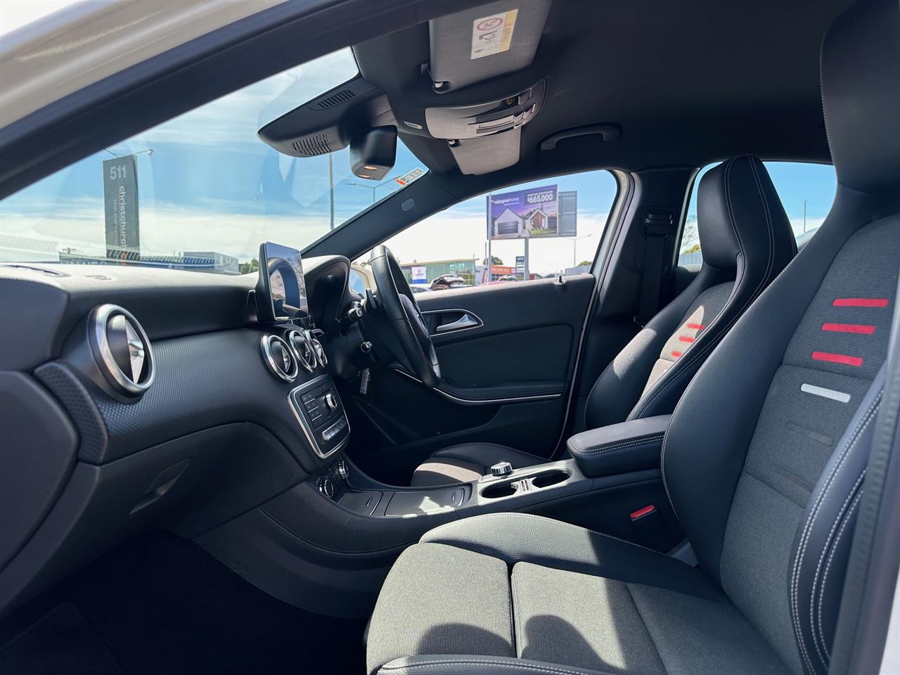2017 Mercedes-Benz A 180