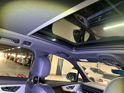 2022 Audi Q7 - Thumbnail