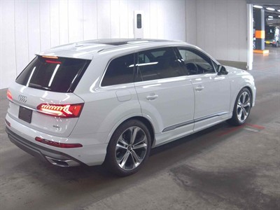 2022 Audi Q7 - Thumbnail