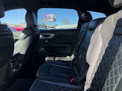 2017 Audi SQ7 - Thumbnail