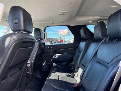 2019 Land Rover Discovery - Thumbnail