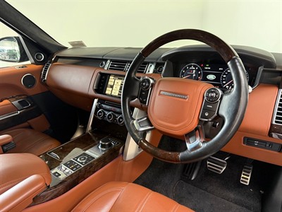 2015 Land Rover Range Rover Vogue - Thumbnail