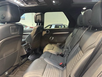 2025 Land Rover Discovery - Thumbnail