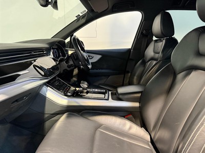 2019 Audi Q7 - Thumbnail