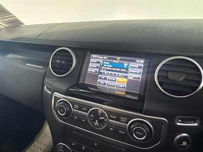 2015 Land Rover Discovery - Thumbnail