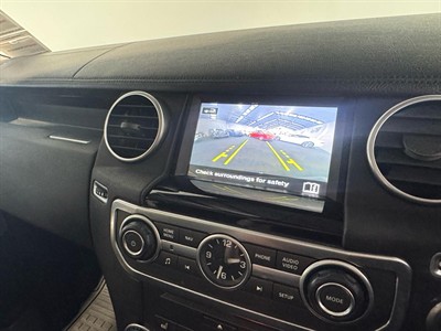2015 Land Rover Discovery - Thumbnail