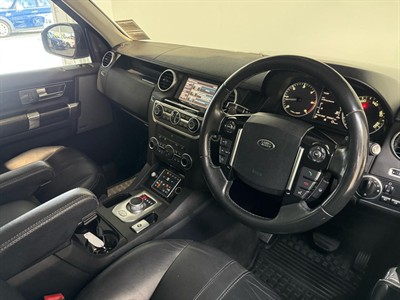 2015 Land Rover Discovery - Thumbnail