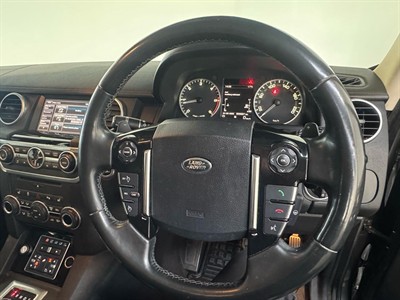 2015 Land Rover Discovery - Thumbnail
