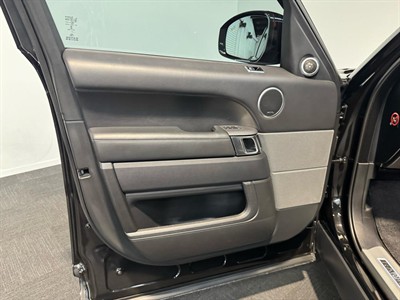 2018 Land Rover Range Rover Sport - Thumbnail