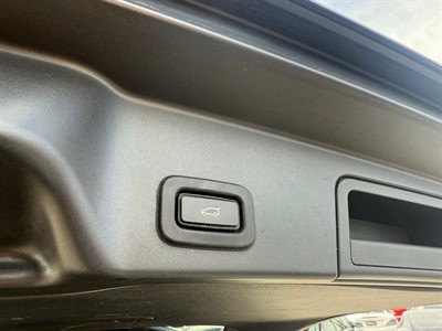 2019 Land Rover Range Rover Evoque - Thumbnail