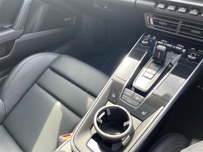 2020 Porsche 911 - Thumbnail