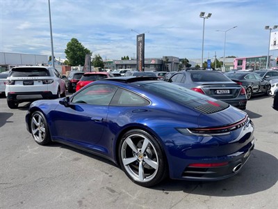2020 Porsche 911 - Thumbnail